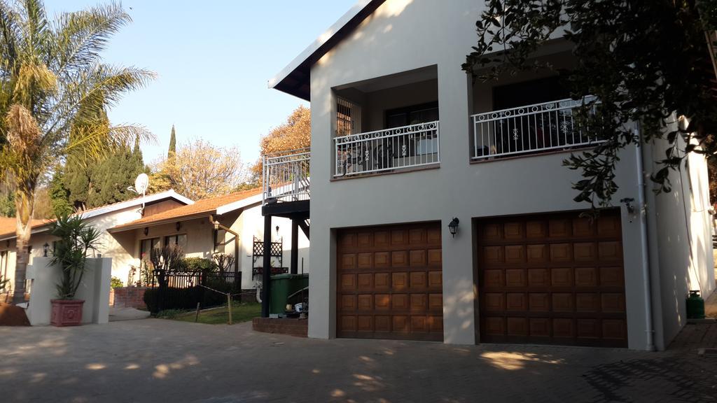 Acacia Grove Guest House Johannesburgo Exterior foto